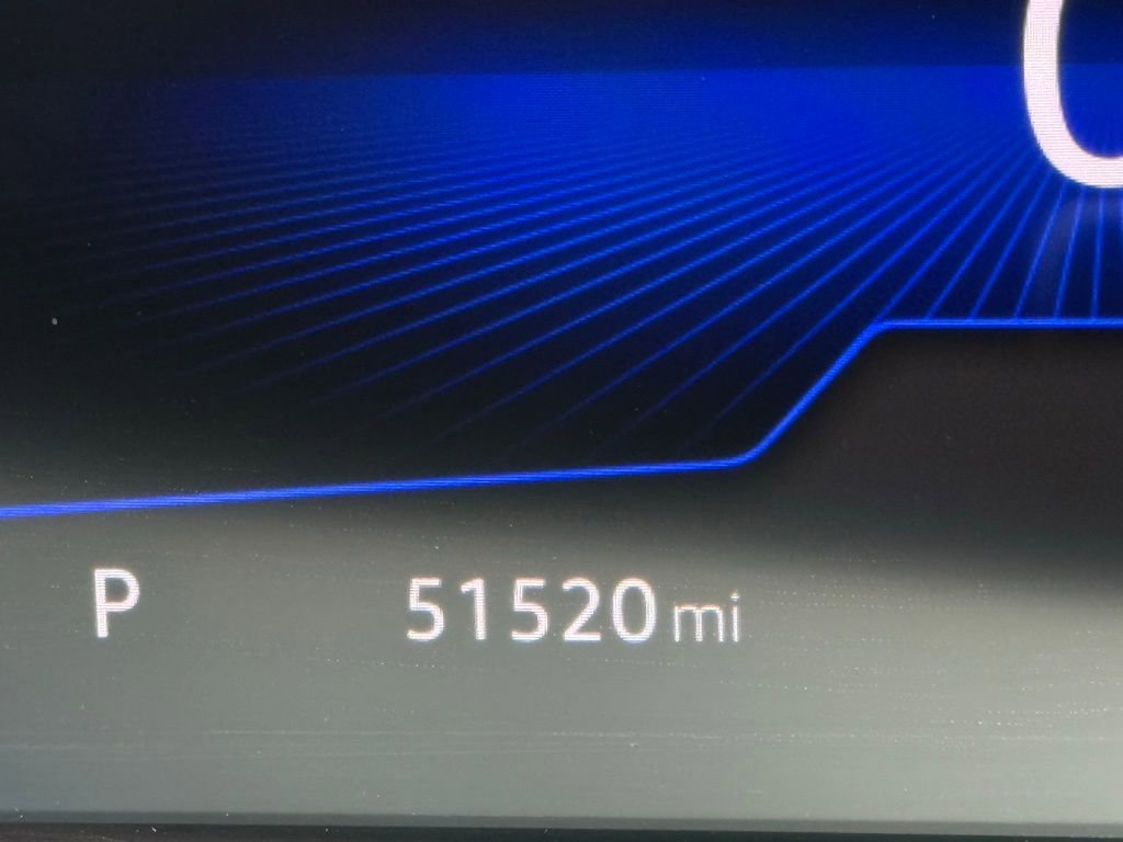 Used 2022 Volkswagen Tiguan SE image 13