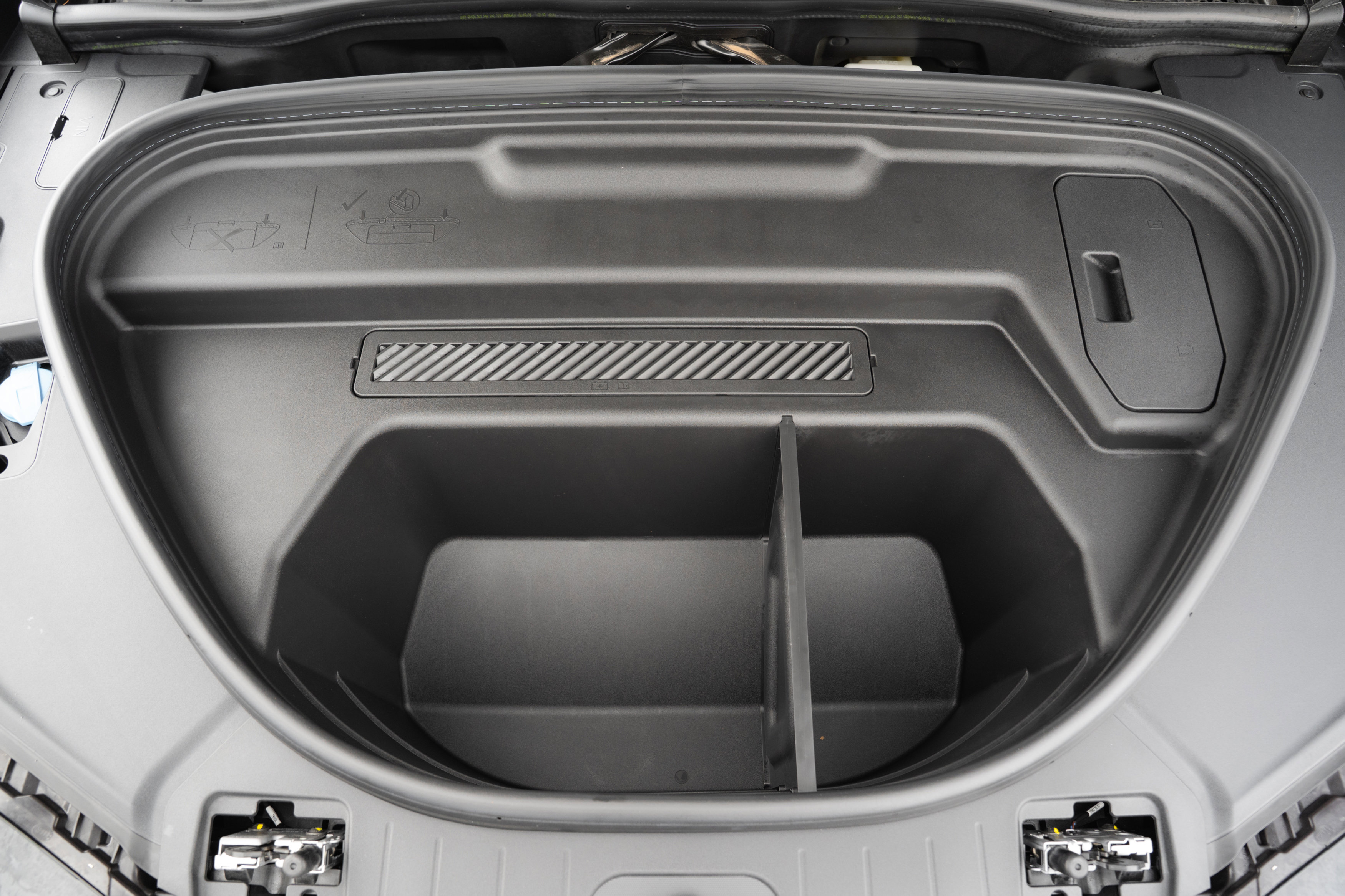 Used 2025 Audi Q6 e-tron Premium Plus w/ Premium Plus image 34