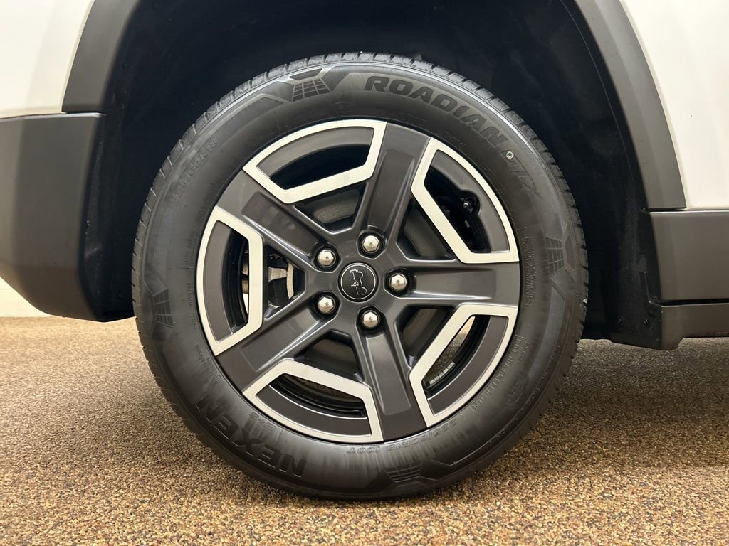 New 2026 Jeep Cherokee Limited image 27