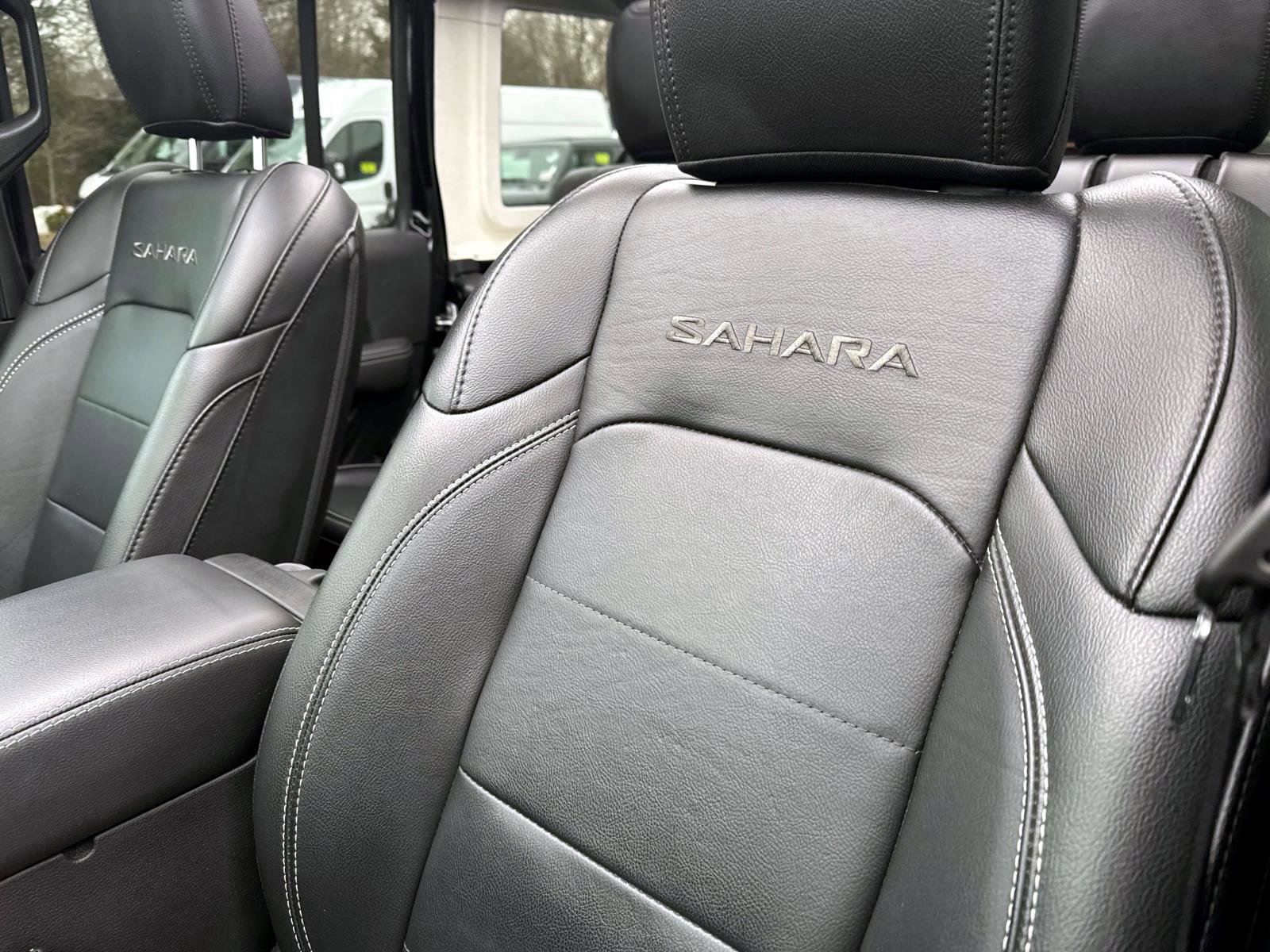 Used 2023 Jeep Wrangler Unlimited Sahara w/ Cold Weather Group image 13