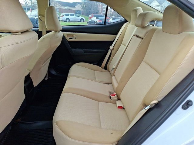 Used 2018 Toyota Corolla LE w/ LE Premium Package w/Moonroof image 13