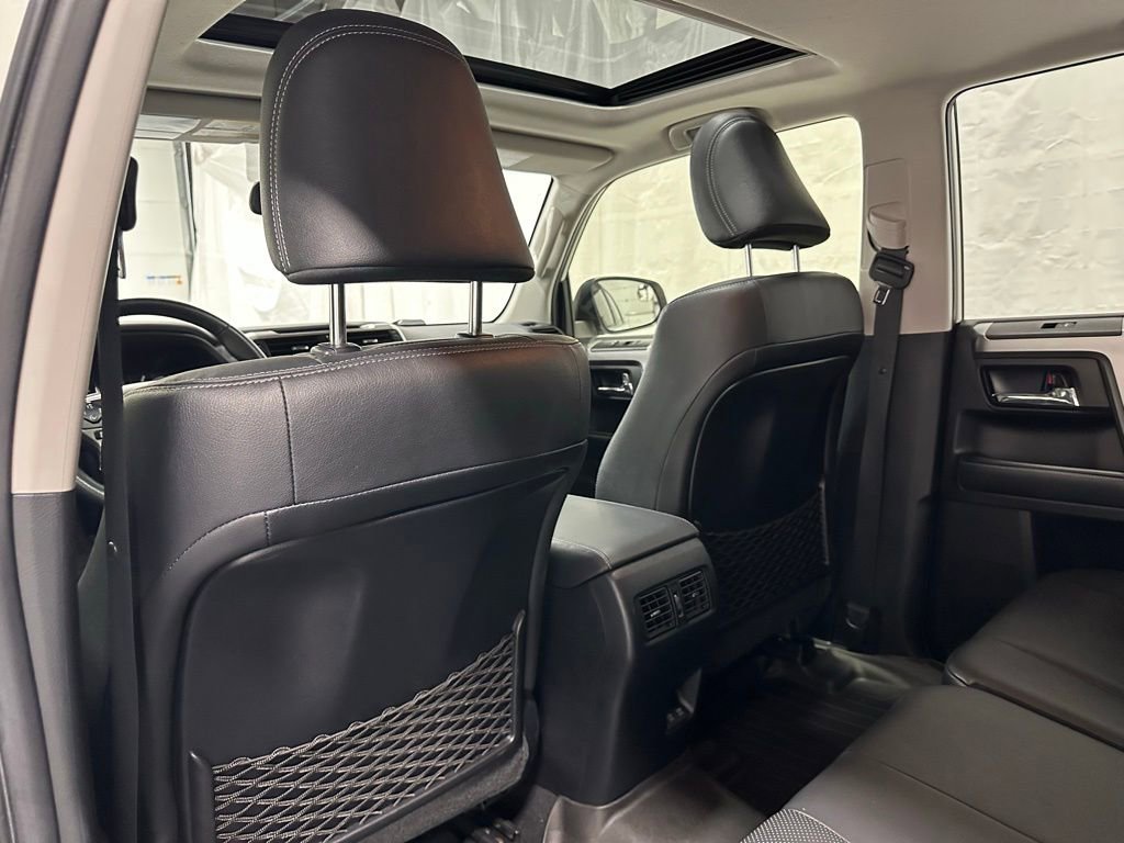 Used 2020 Toyota 4Runner Limited AWD/4WD image 44