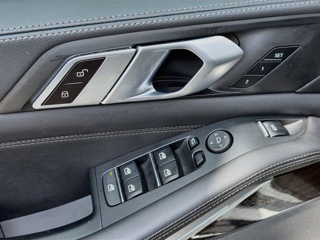 Used 2020 BMW X5 xDrive40i w/ Executive Package AWD/4WD image 19