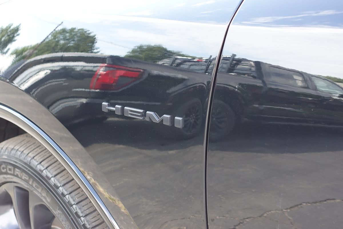 Used 2024 Dodge Durango R/T w/ Blacktop Package AWD/4WD image 15