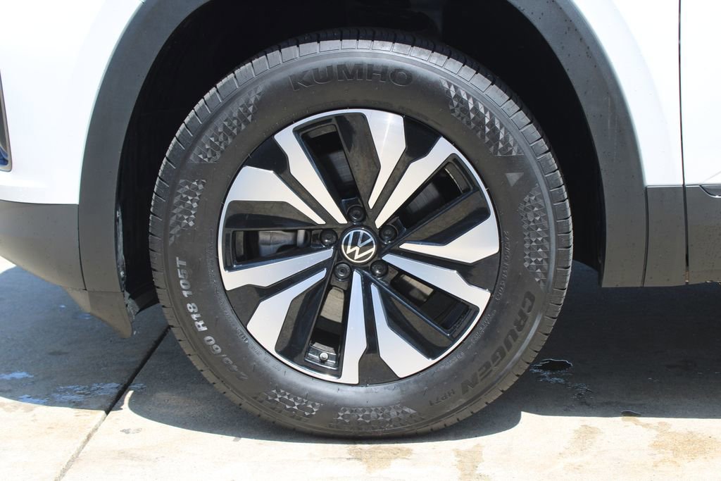 Certified 2026 Volkswagen Atlas Cross Sport SE AWD/4WD image 7