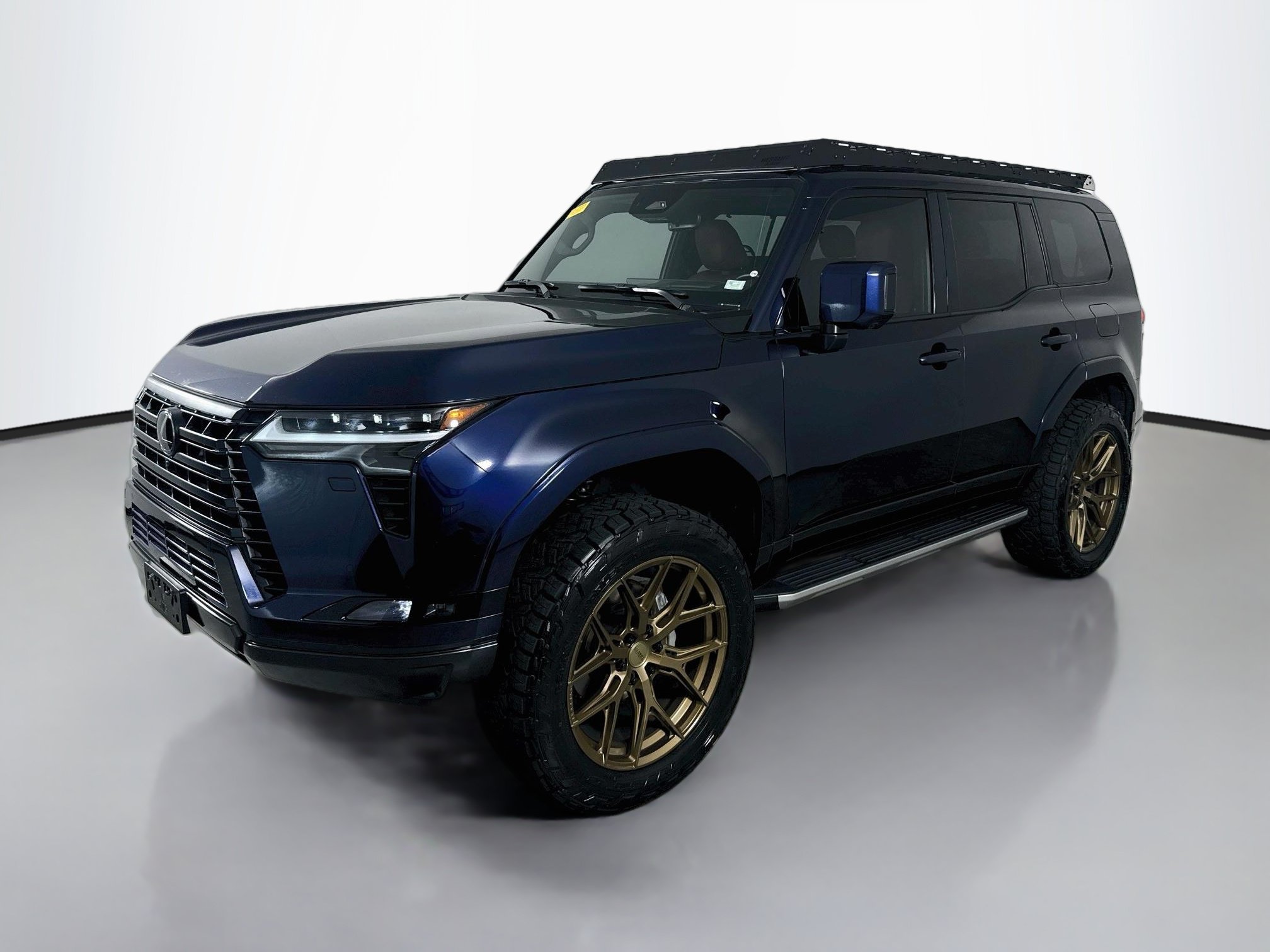 Used 2025 Lexus GX 550 w/ Accessory Package (31) AWD/4WD image 3