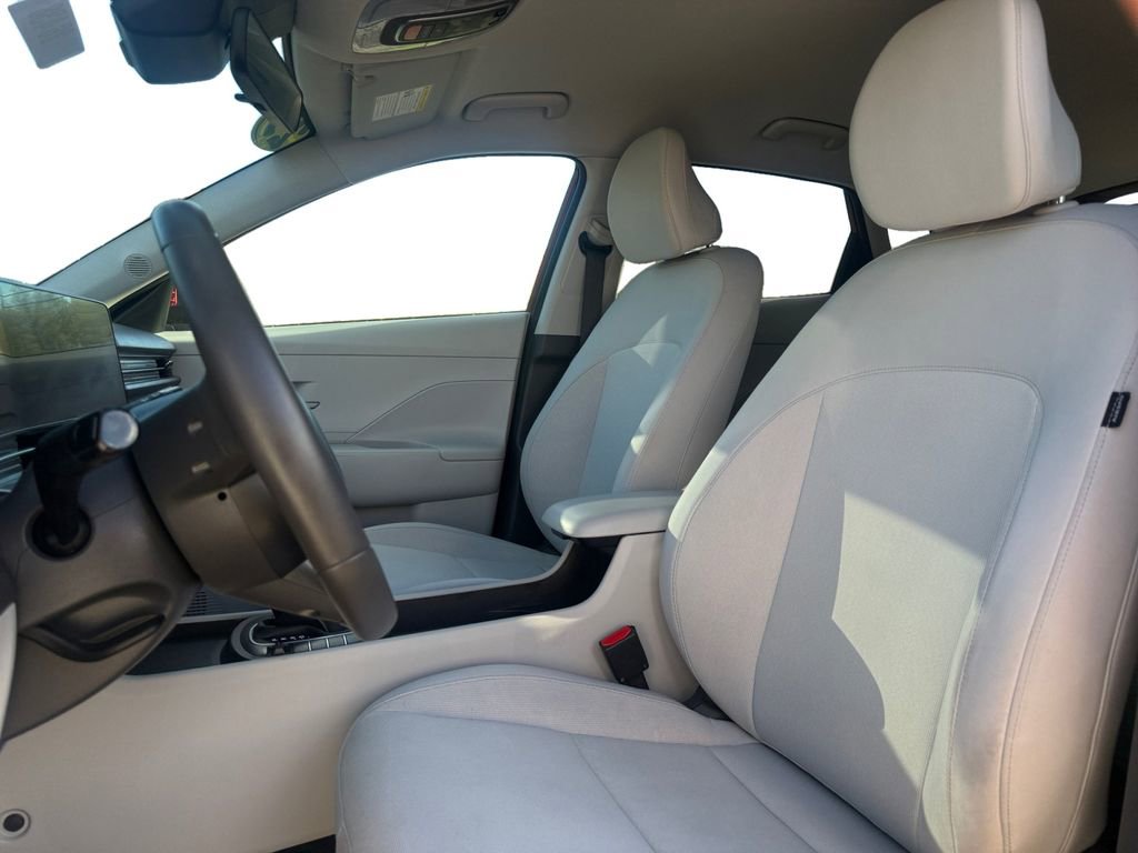 Used 2025 Hyundai Kona SEL image 9