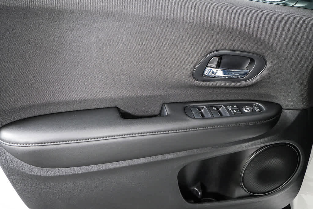Used 2021 Honda HR-V Sport image 6