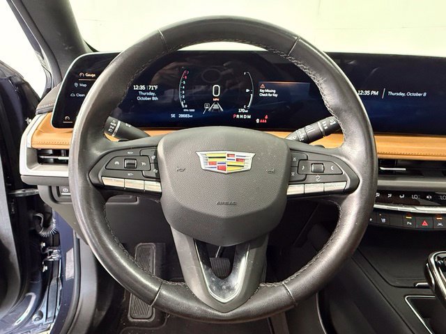 Used 2024 Cadillac XT4 Premium Luxury w/ Technology Package FWD image 27