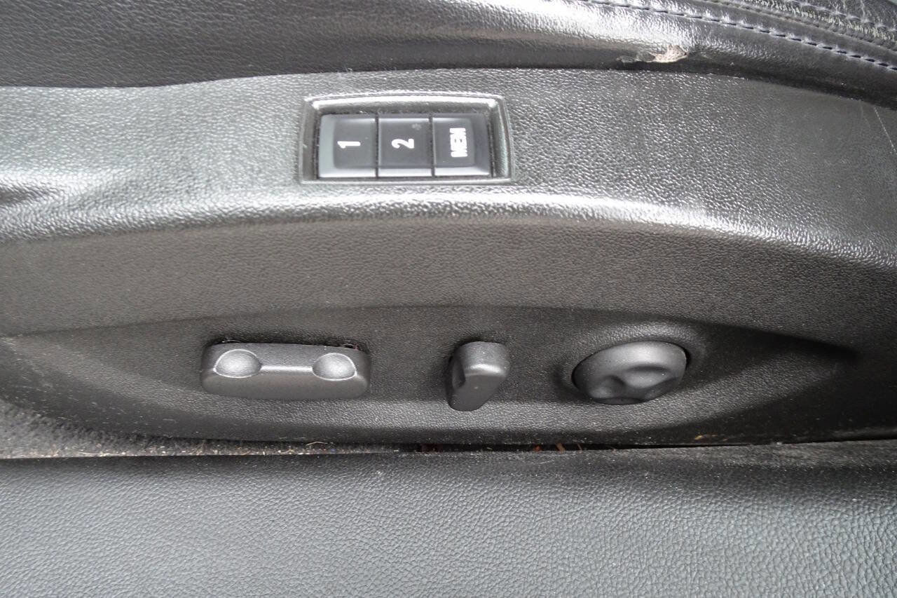 Used 2013 Buick LaCrosse Premium w/ Driver Confidence Package image 13