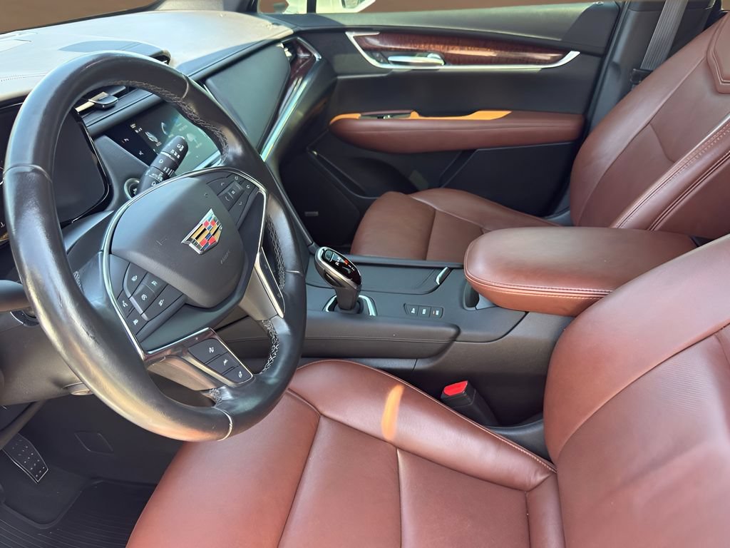 Used 2019 Cadillac XT5 Premium Luxury w/ Driver Assist Package AWD/4WD image 11