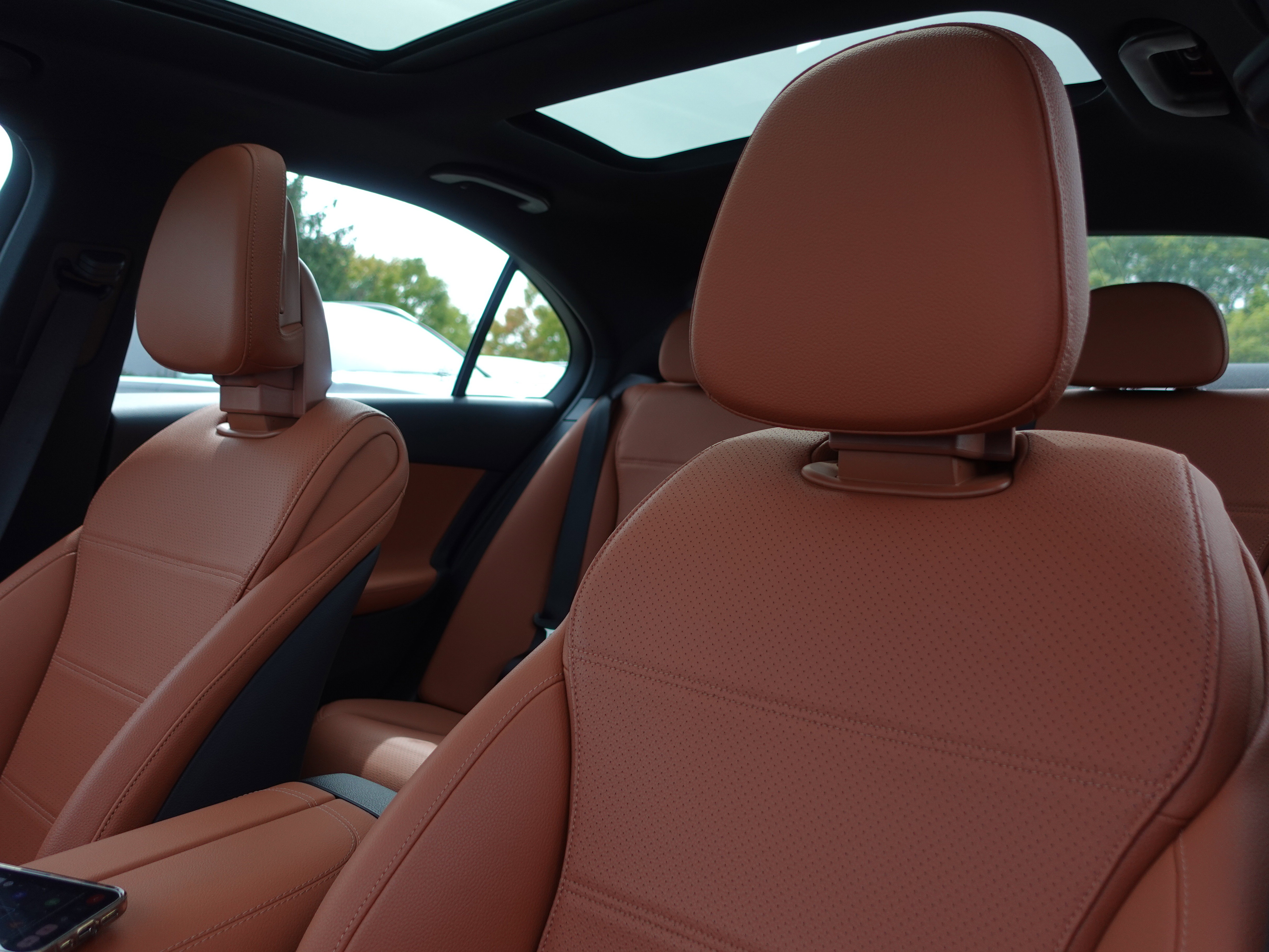 Used 2022 Mercedes-Benz C 300 4MATIC Sedan image 11