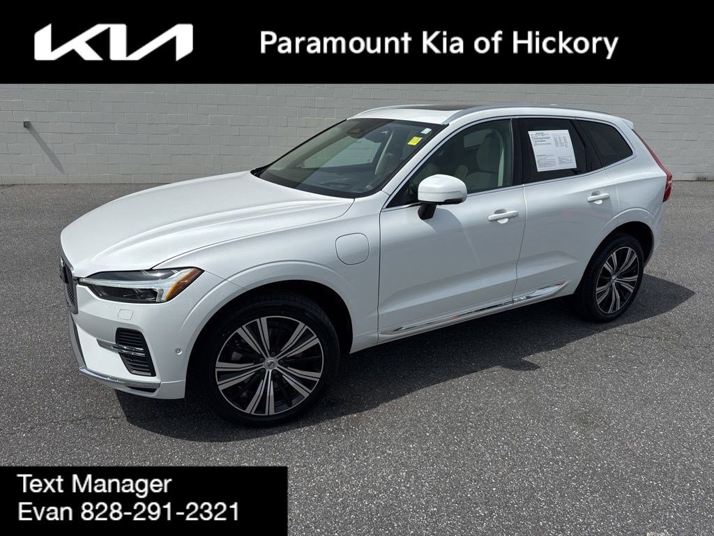 Used 2022 Volvo XC60 T8 Inscription image 1