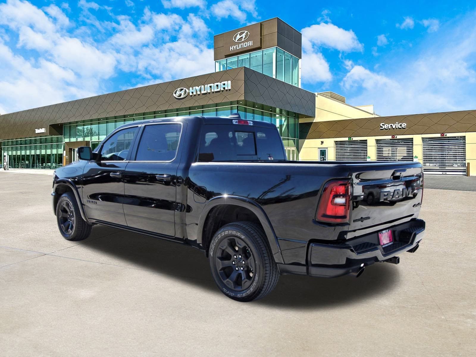 Used 2025 RAM 1500 Lone Star image 8