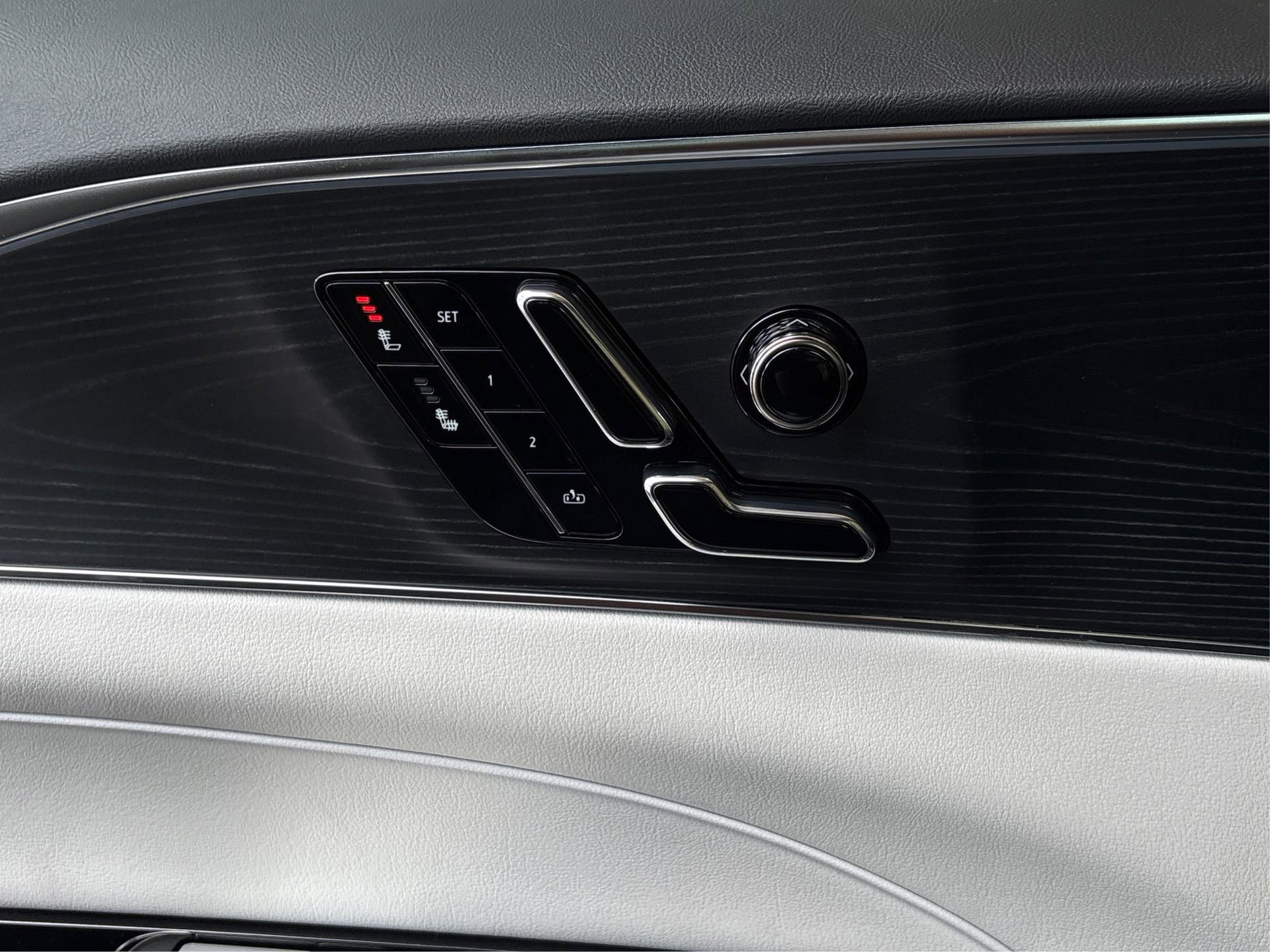 New 2026 Cadillac Lyriq Luxury image 31