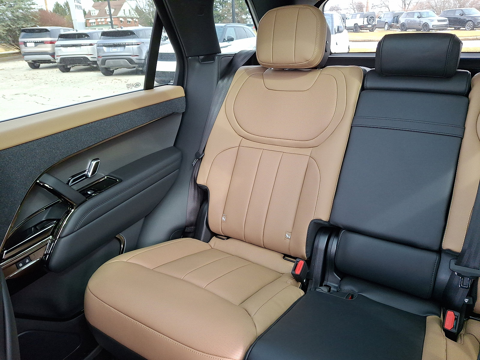 New 2026 Land Rover Range Rover Sport Dynamic SE image 15