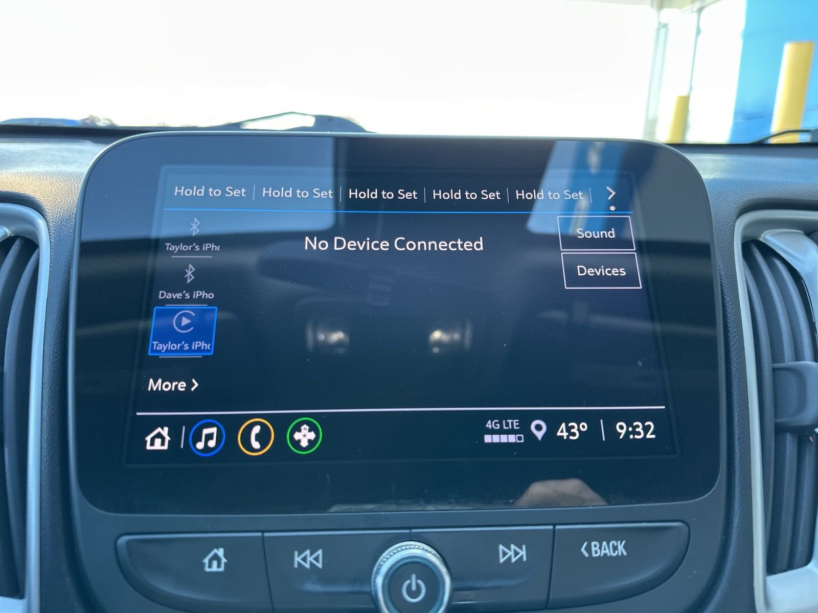 Used 2022 Chevrolet Malibu RS image 18