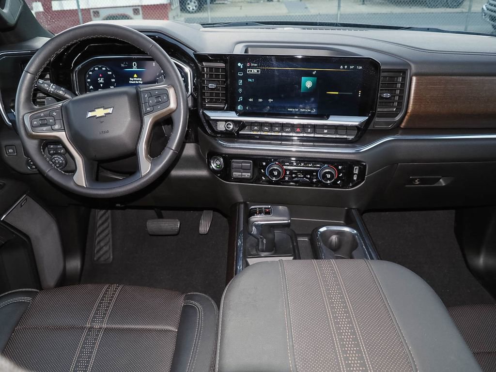 Certified 2023 Chevrolet Silverado 1500 High Country w/ High Country Premium Package image 11