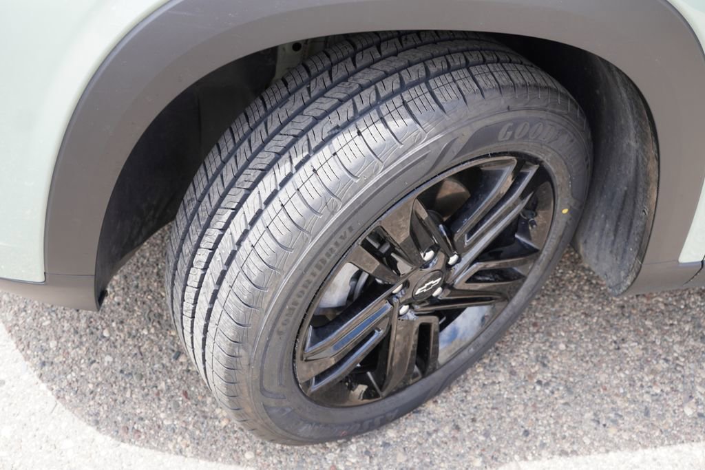 Used 2024 Chevrolet Trax ACTIV w/ Sunroof Package FWD image 13