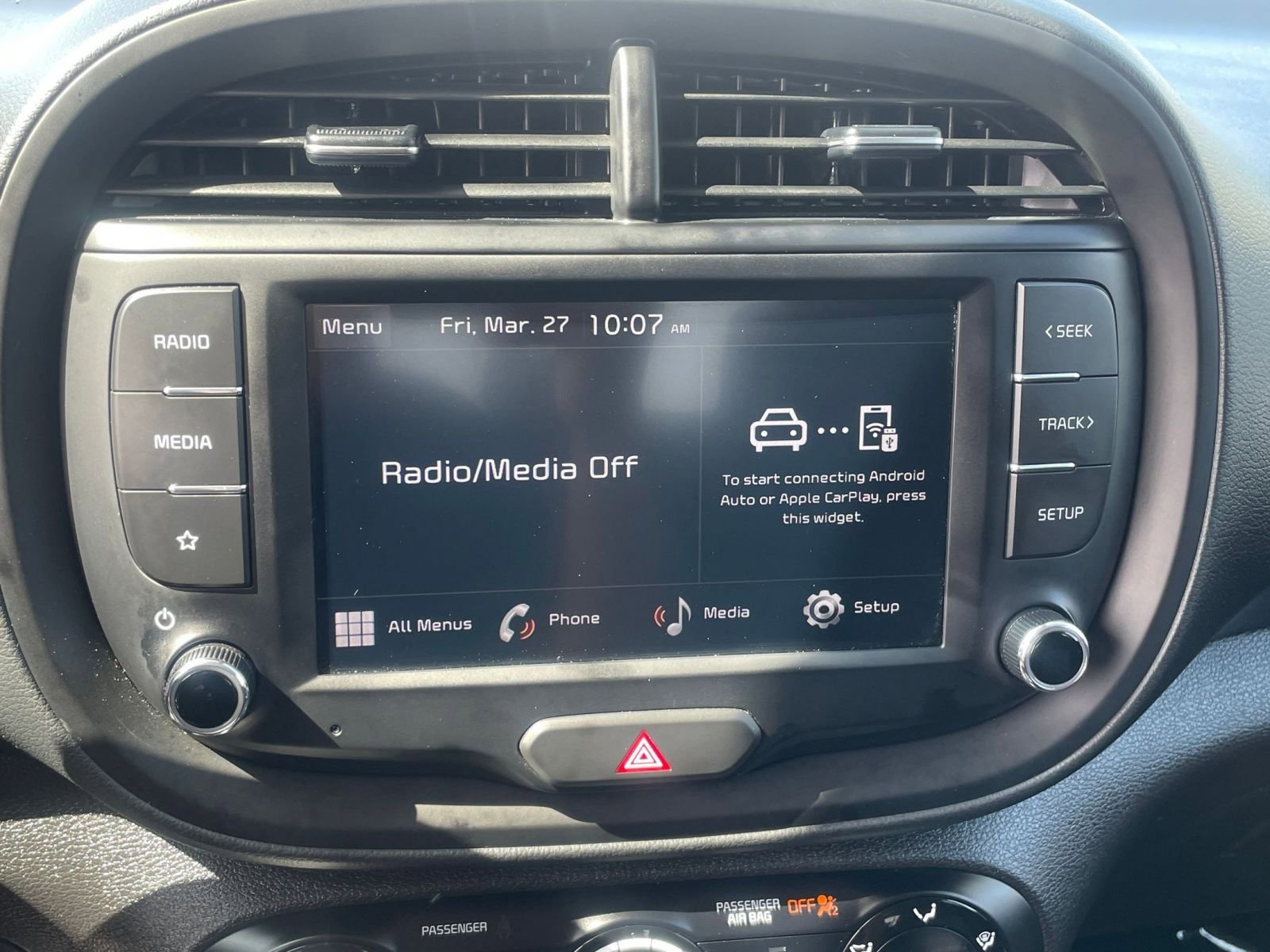 Used 2025 Kia Soul LX w/ LX Technology Package FWD image 20