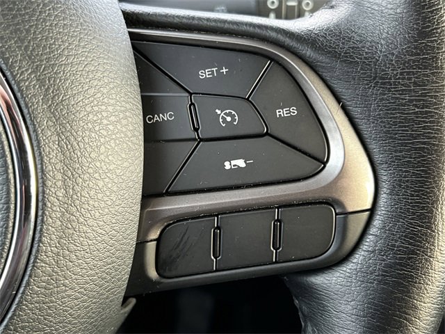Certified 2022 Jeep Renegade Latitude w/ Convenience Group image 20