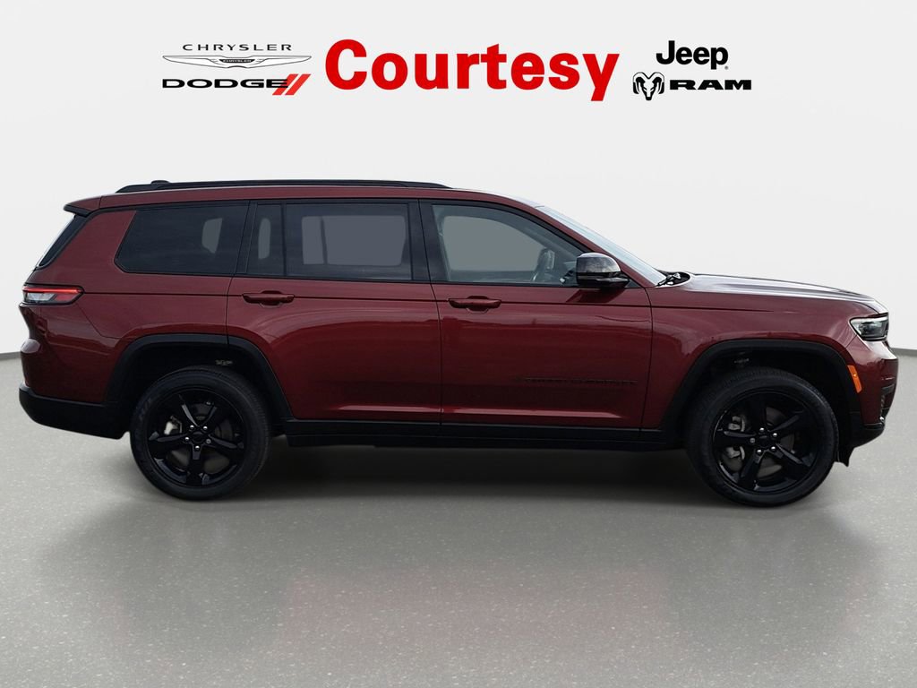 Certified 2023 Jeep Grand Cherokee L Laredo AWD/4WD image 4