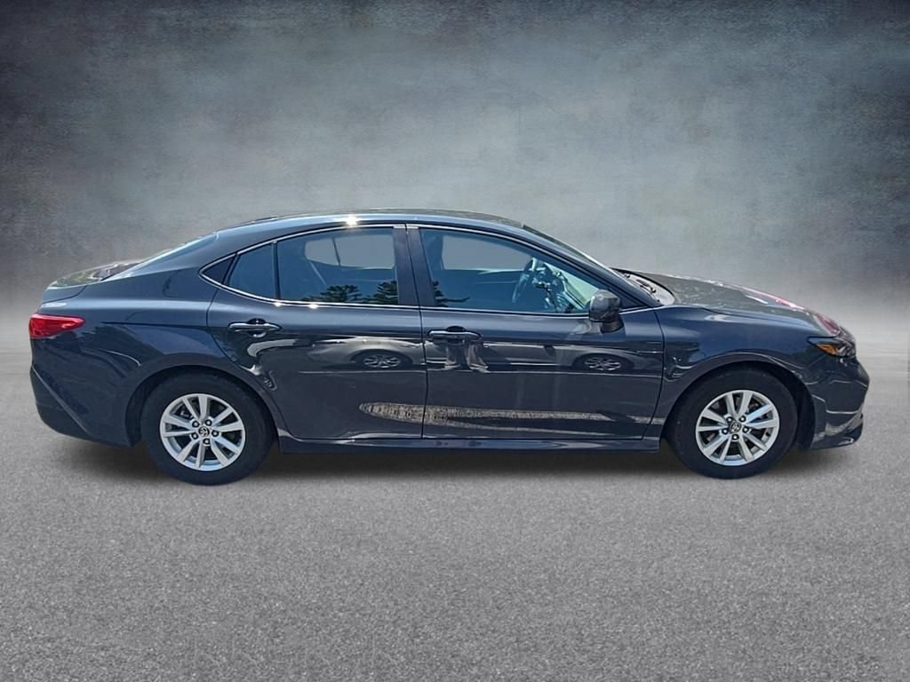 Used 2025 Toyota Camry LE FWD image 8