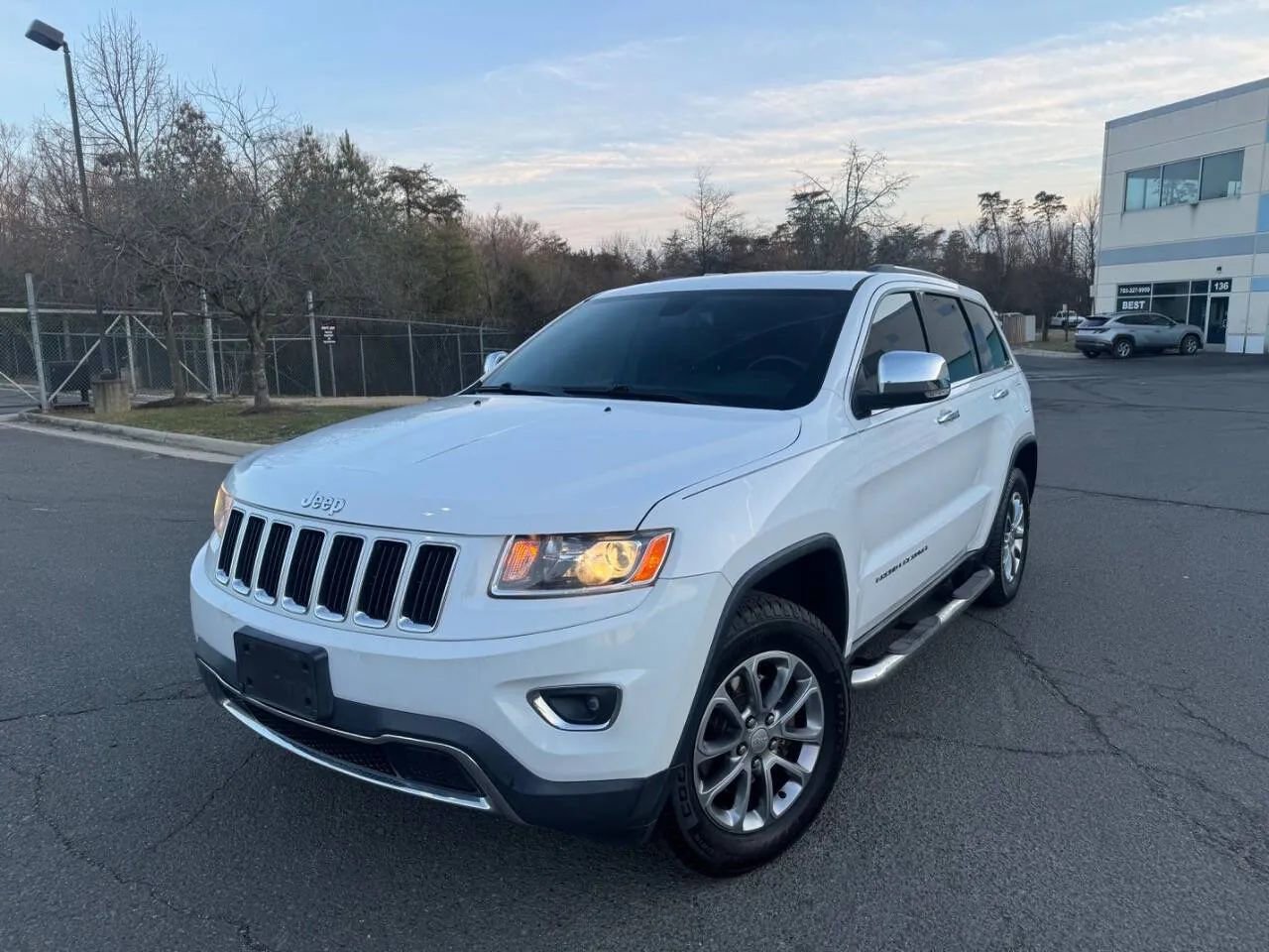 Used 2015 Jeep Grand Cherokee Limited image 2