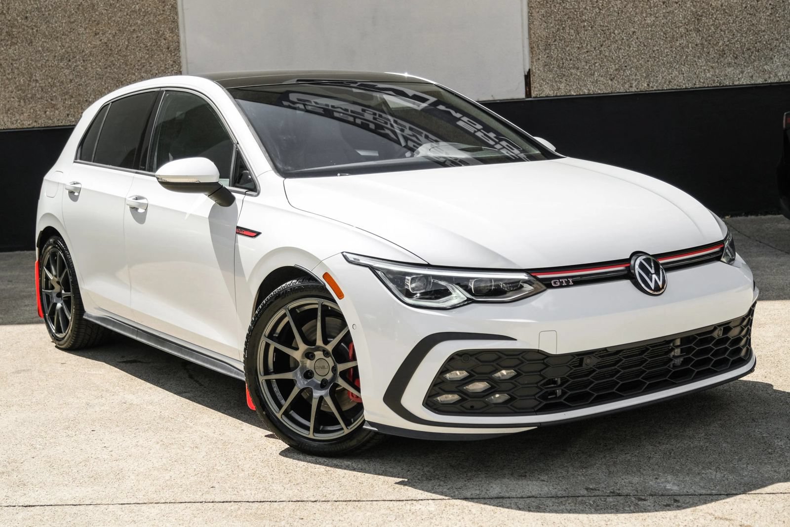 Used 2022 Volkswagen GTI Autobahn FWD image 6