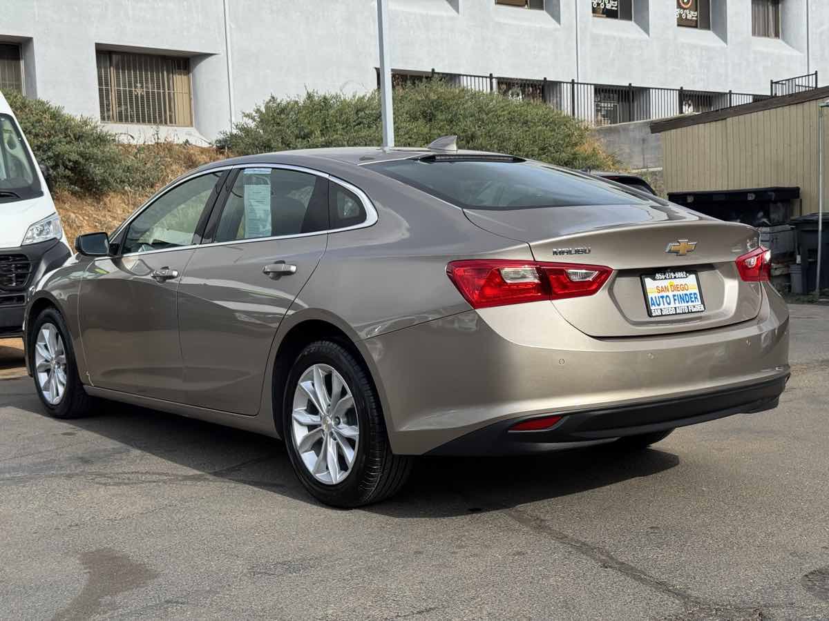 Used 2025 Chevrolet Malibu LT FWD image 12