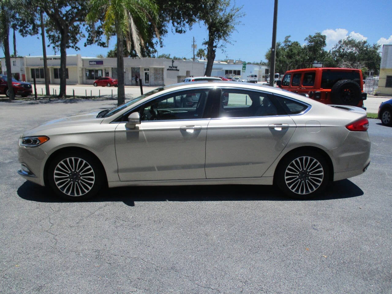 Used 2017 Ford Fusion Titanium AWD/4WD image 4
