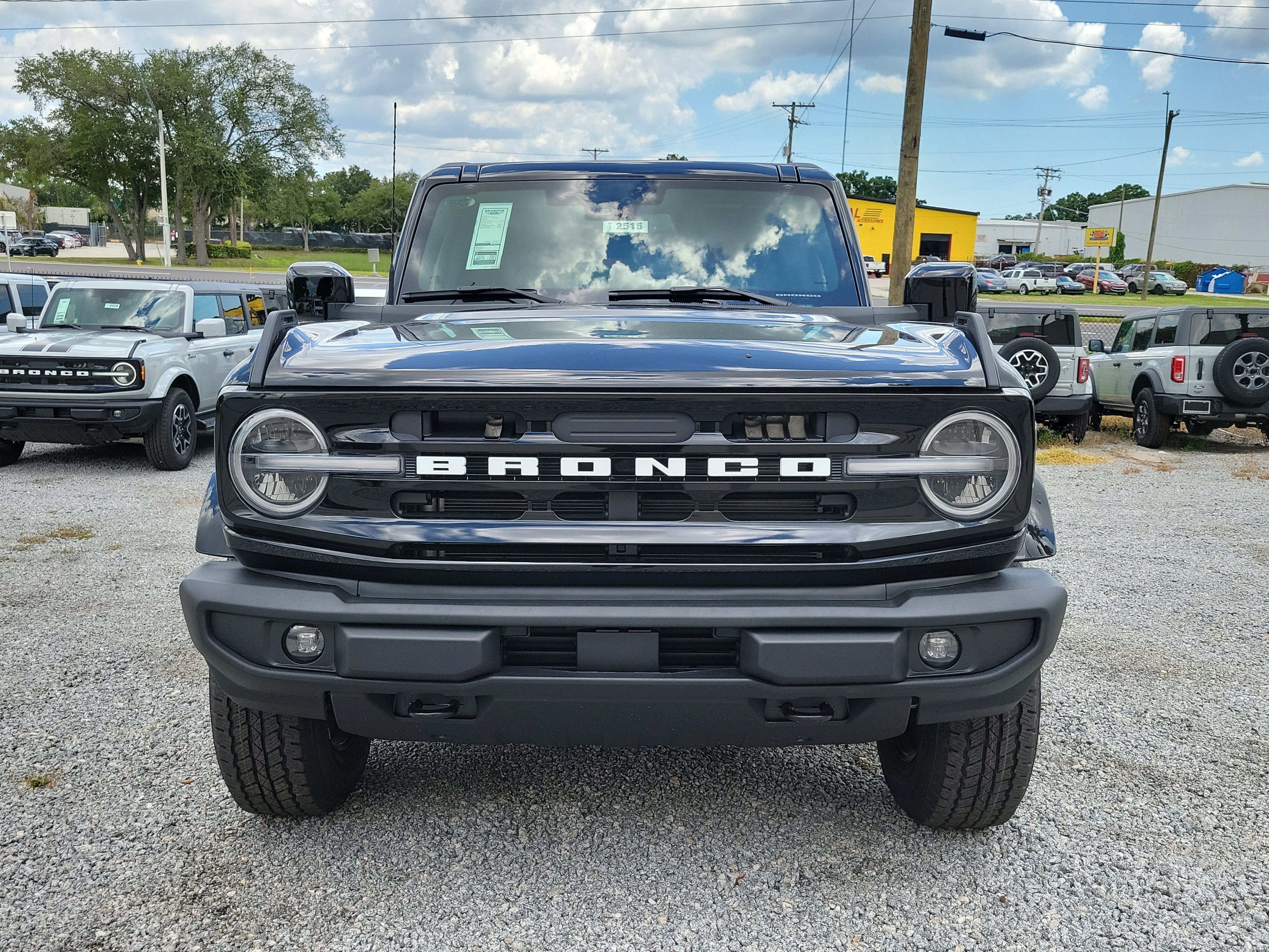 New 2026 Ford Bronco Outer Banks AWD/4WD image 3
