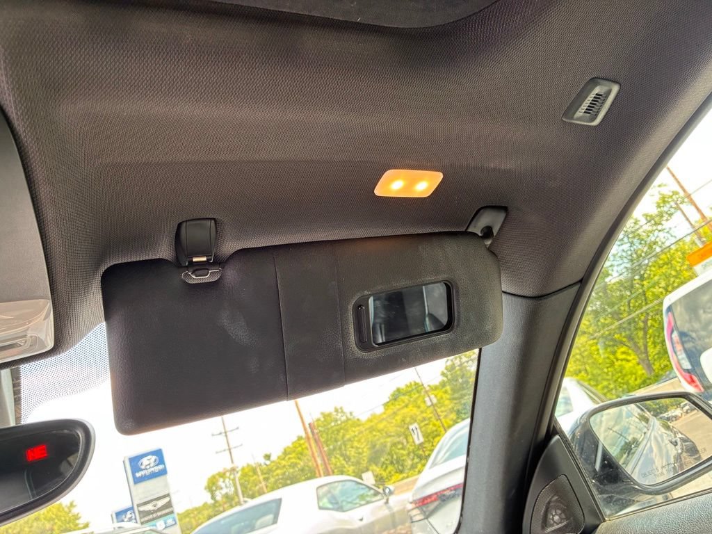 Used 2018 BMW M2 RWD image 43