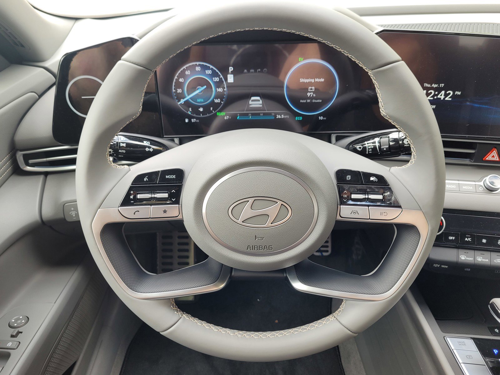 New 2025 Hyundai Elantra SEL image 21