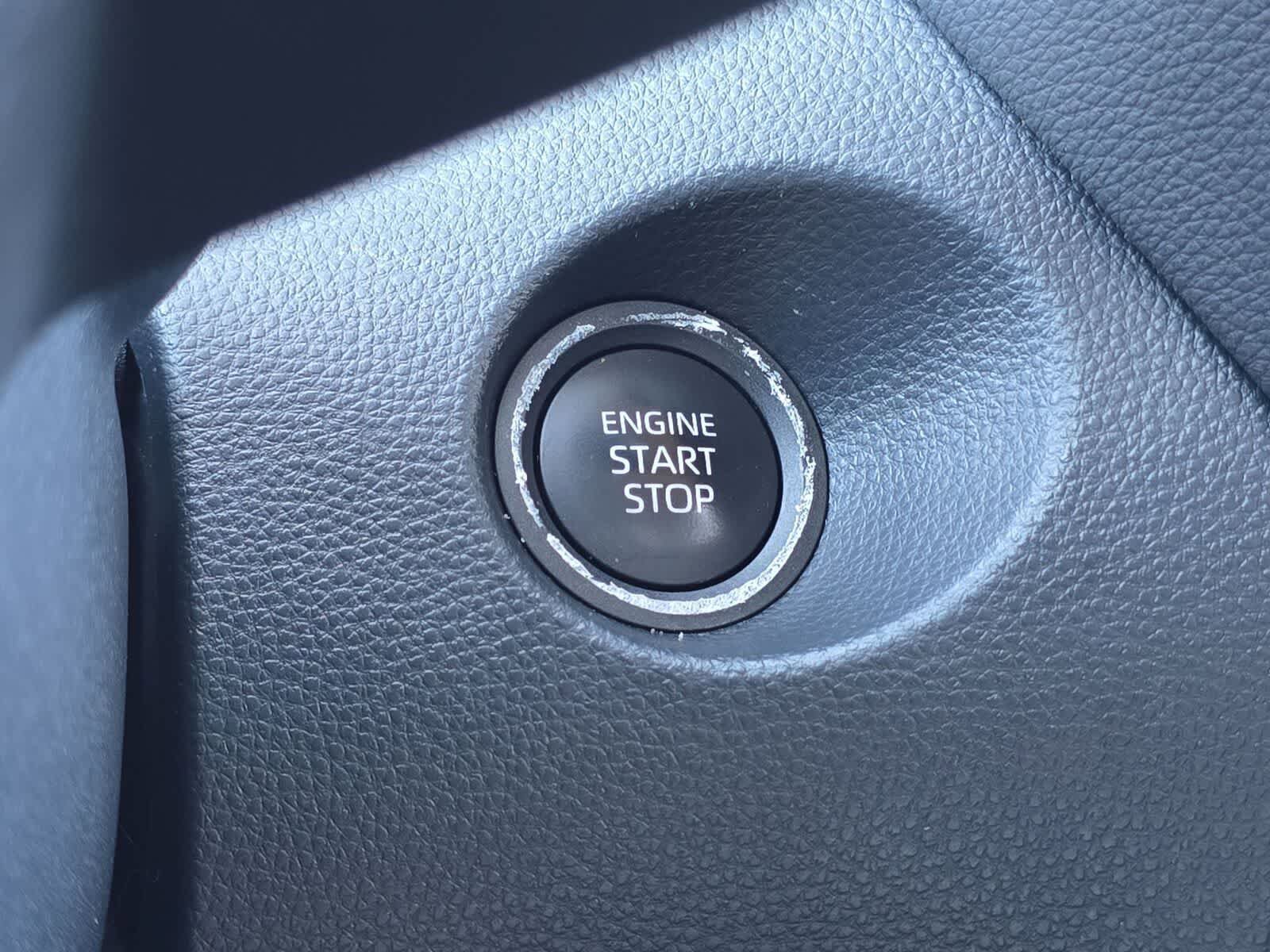 Used 2024 Toyota Corolla Cross XLE w/ Convenience Package FWD image 26