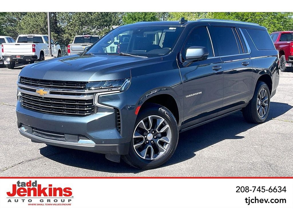 Used 2021 Chevrolet Suburban LT w/ LT Signature Plus Package AWD/4WD video 1