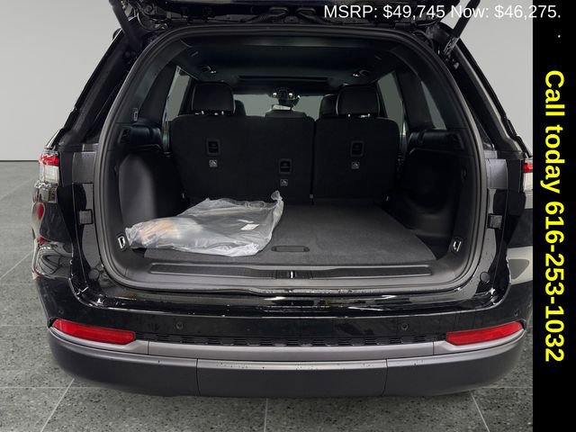 New 2026 Jeep Grand Cherokee Laredo image 14