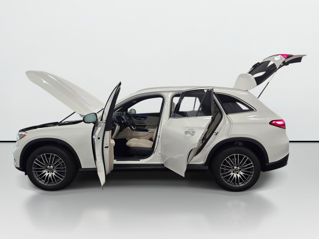 New 2026 Mercedes-Benz GLC 300 4MATIC image 9