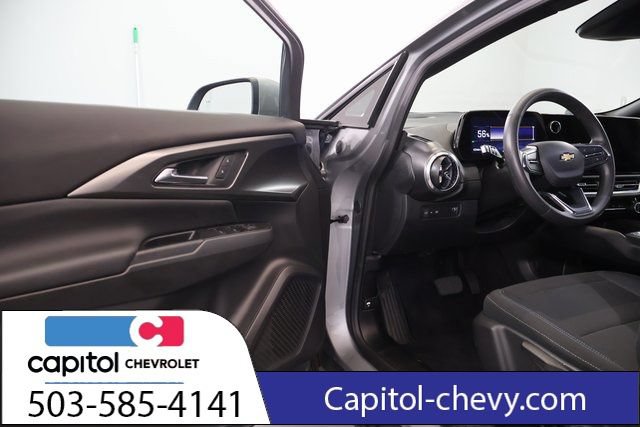 Used 2026 Chevrolet Equinox EV LT FWD image 10