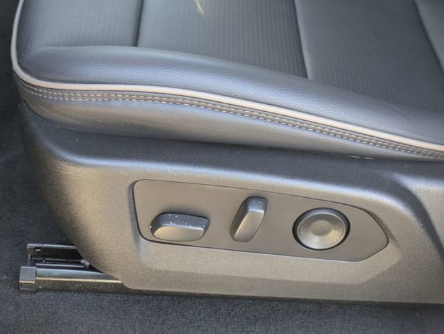 Used 2024 GMC Canyon Denali image 26