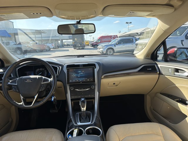 Used 2014 Ford Fusion SE w/ Equipment Group 202A FWD image 25