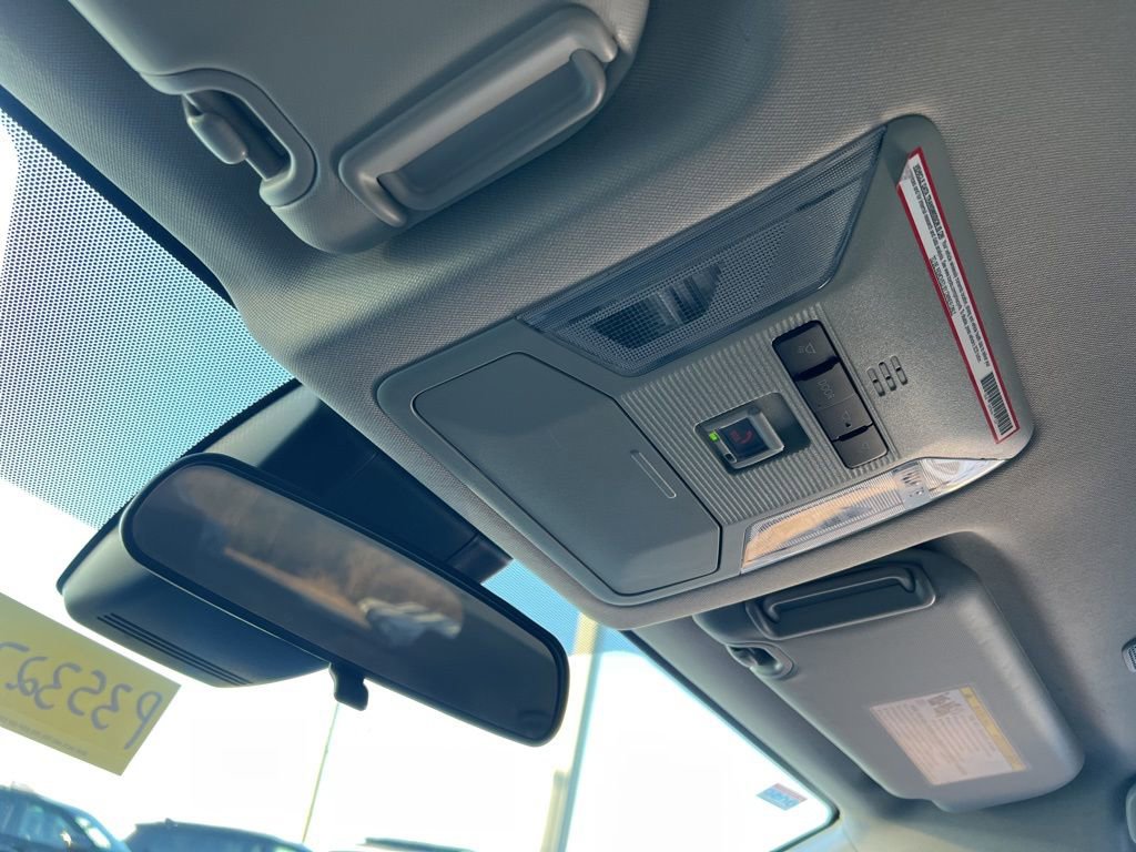 Used 2023 Toyota RAV4 XLE image 22