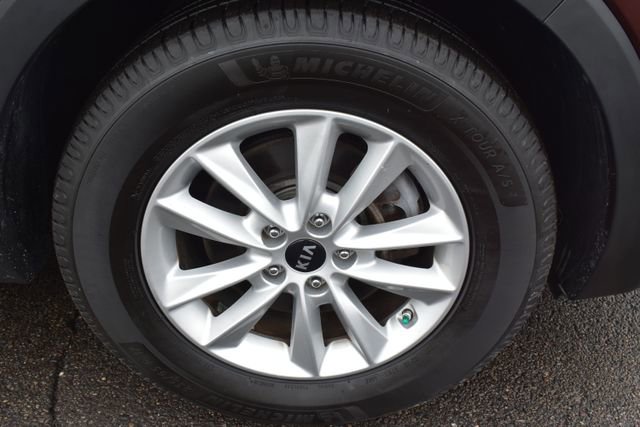 Used 2020 Kia Sorento LX w/ LX I4 Convenience Package image 41