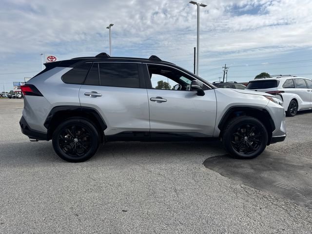 Used 2022 Toyota RAV4 XSE AWD/4WD image 9