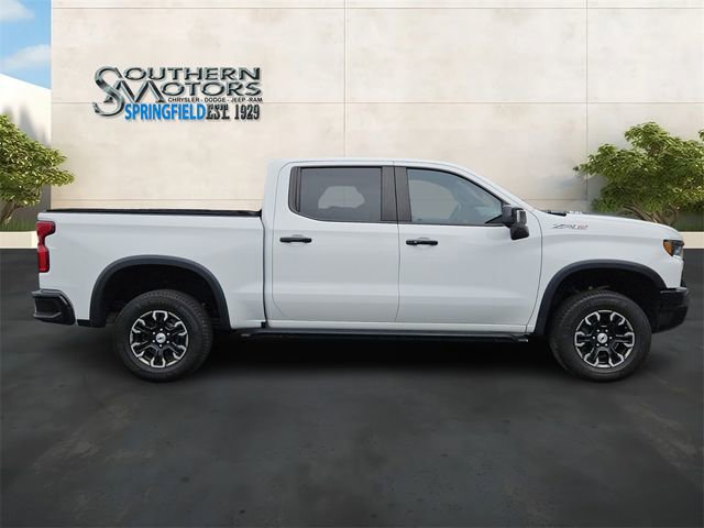 Used 2023 Chevrolet Silverado 1500 ZR2 image 6