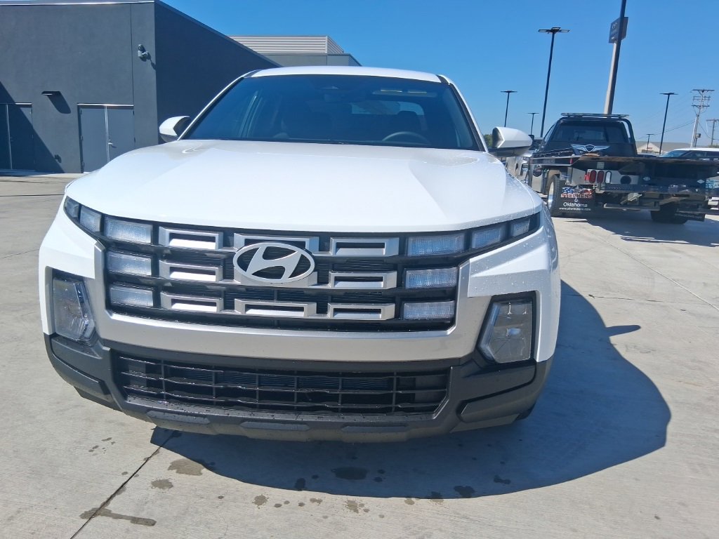 New 2026 Hyundai Santa Cruz SE image 2