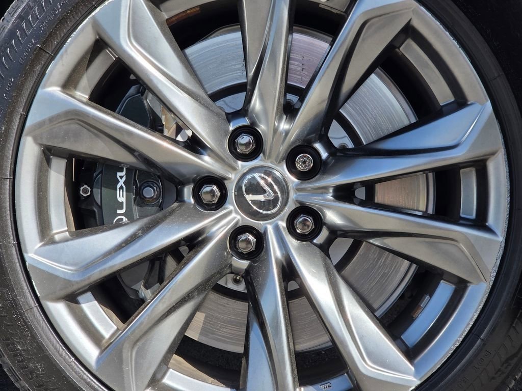 Used 2018 Lexus LS 500 F Sport w/ Accessory Package (Z2) AWD/4WD image 25