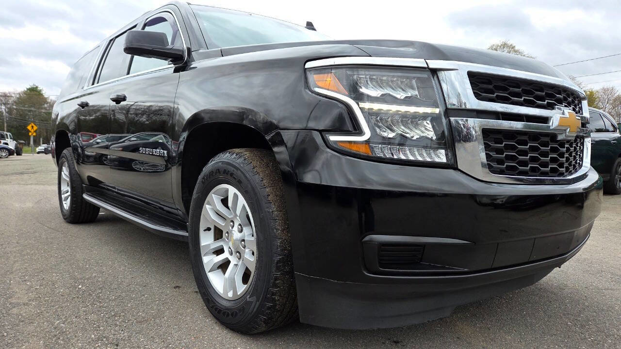 Used 2019 Chevrolet Suburban LT AWD/4WD image 20