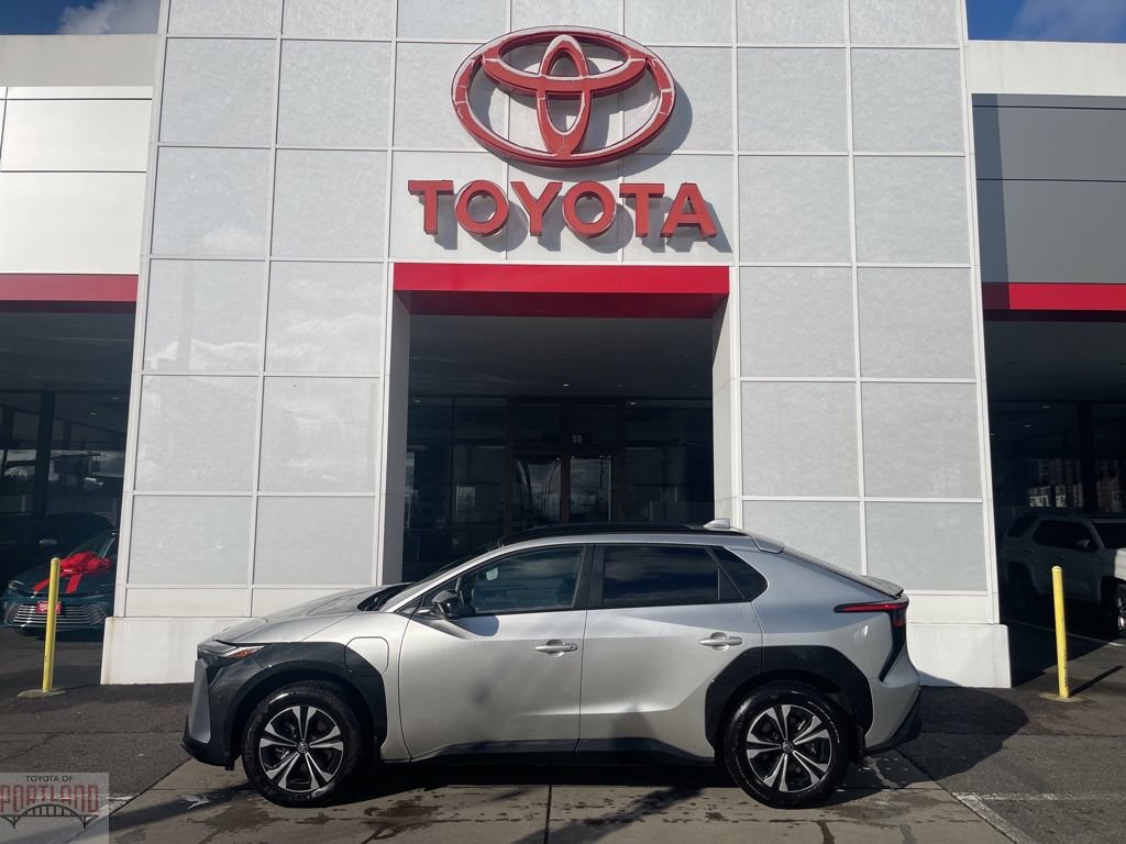 Used 2025 Toyota bZ4X FWD w/ Weather Package image 1