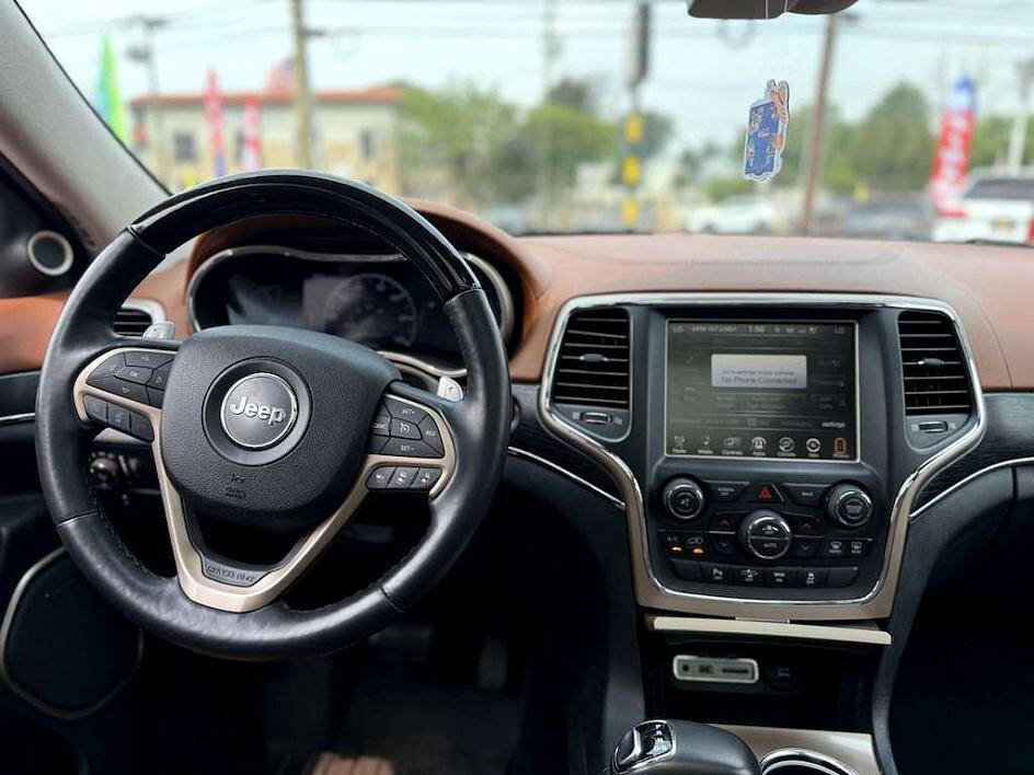 Used 2015 Jeep Grand Cherokee Summit w/ Platinum Series Group image 12